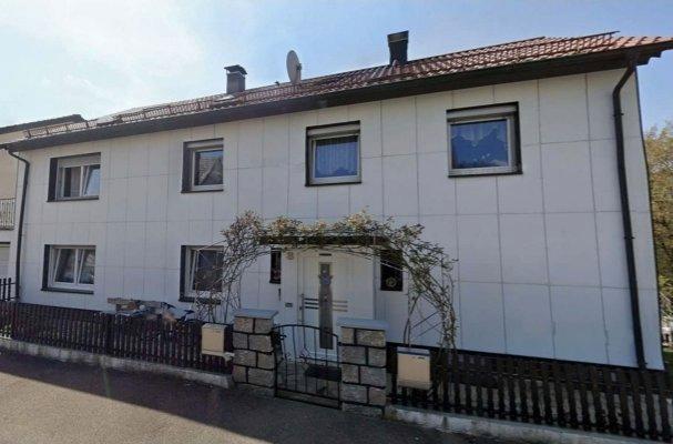 Mehrfamilienhaus, Wohnhaus Aalen Ebnat - 9 Zimmer, 180 m&sup2;, 425.000&euro; | Angebot:26680339