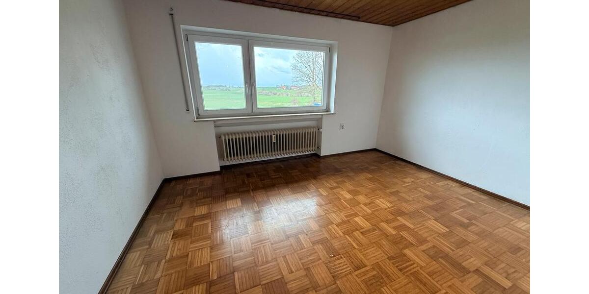 Etagenwohnung Aalen Dewangen - 5 Zimmer, 166 m&sup2;, 1.250&euro; | Angebot:26035415