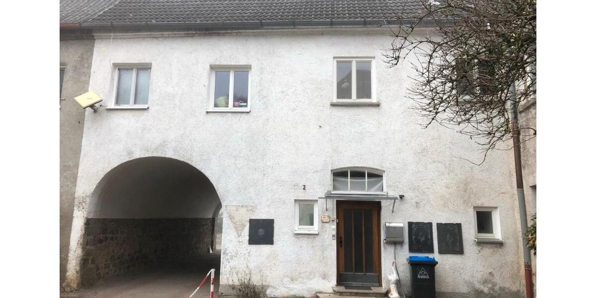 Reihenhaus Dischingen - 7 Zimmer, 173 m&sup2;, 160.000&euro; | Angebot:24838040