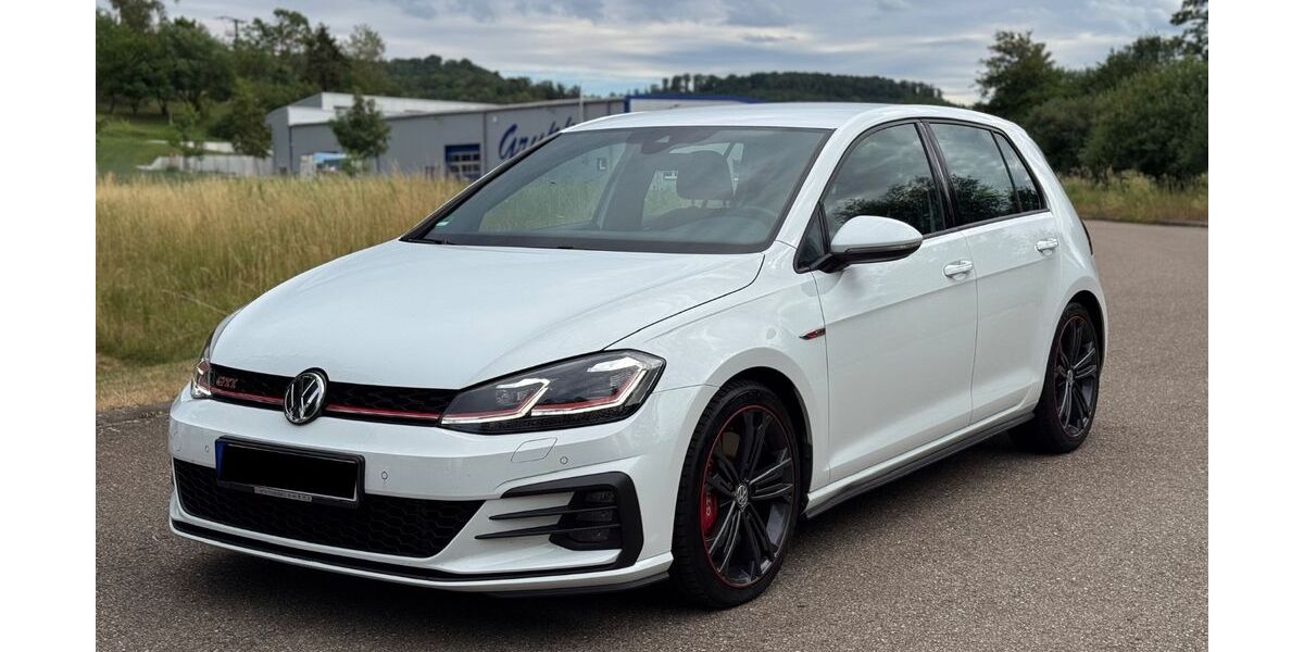 VW Golf 105.000 km 17.990 &euro; Aalen 73431