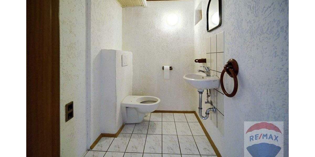 Einfamilienhaus Giengen Burgberg - 4 Zimmer, 127 m&sup2;, 320.000&euro; | Angebot:25771219