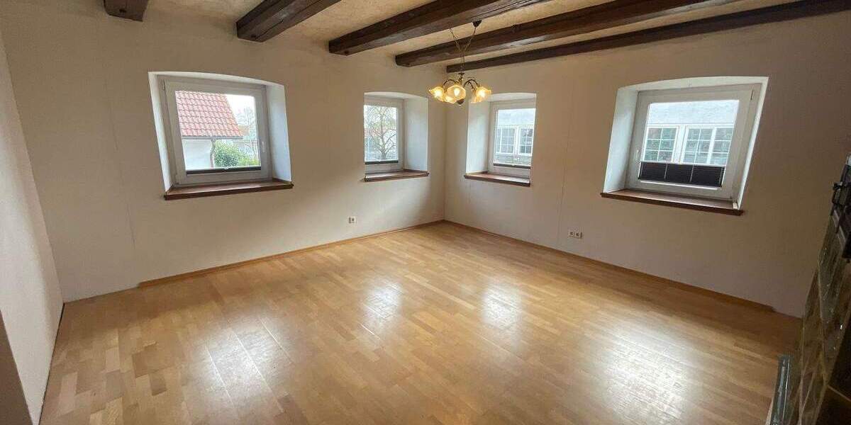 Einfamilienhaus Kirchheim am Ries Kirchheim - 5 Zimmer, 134 m&sup2;, 285.000&euro; | Angebot:25678637