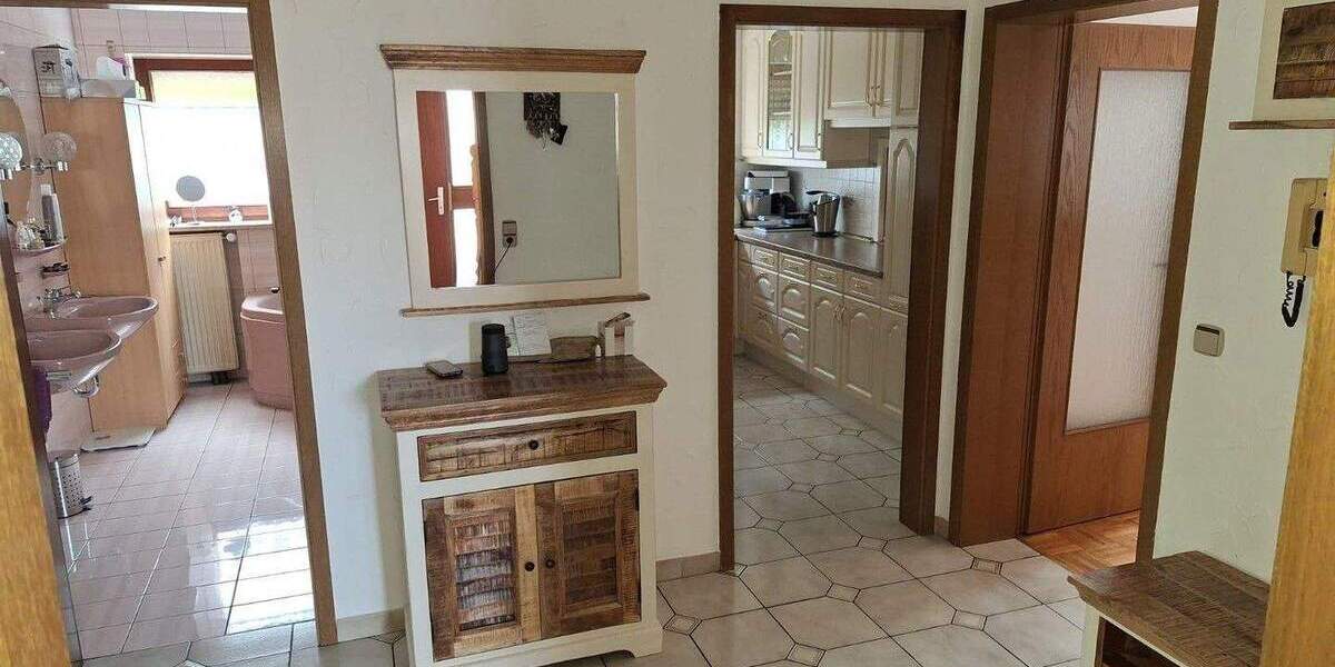 Mehrfamilienhaus, Wohnhaus Spraitbach - 9 Zimmer, 238 m&sup2;, 720.000&euro; | Angebot:25718919