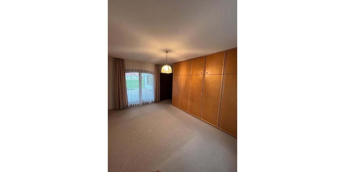 Einfamilienhaus Nördlingen - 6 Zimmer, 124 m&sup2;, 1.400&euro; | Angebot:26471991
