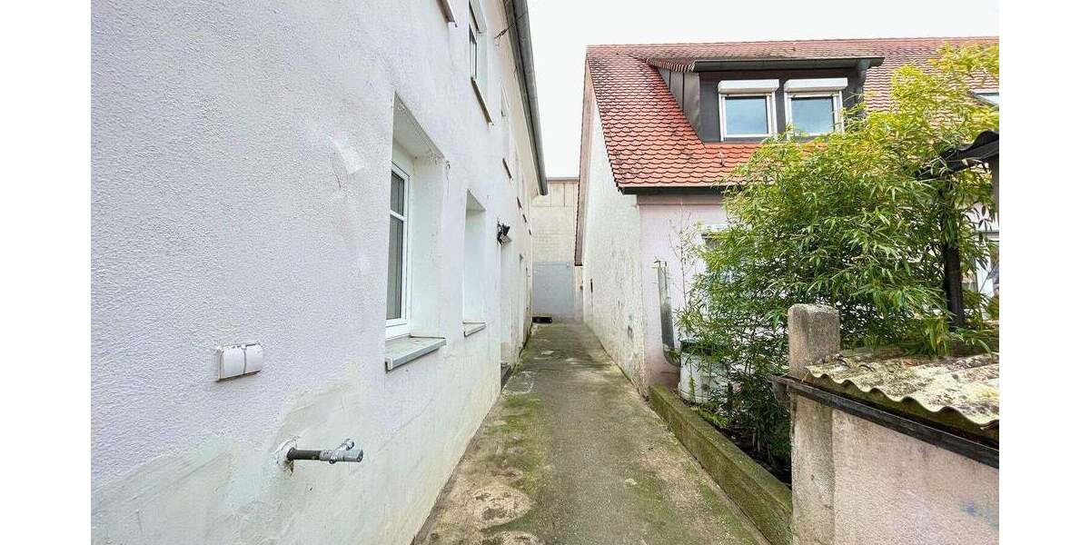 Einfamilienhaus Nördlingen Kleinerdlingen - 1 Zimmer, 287 m&sup2;, 320.000&euro; | Angebot:25678392