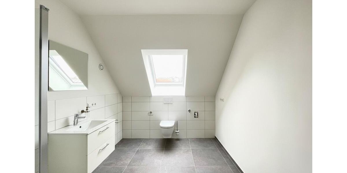 Dachgeschoßwohnung Riesbürg - 2 Zimmer, 69 m&sup2;, 810&euro; | Angebot:25351256