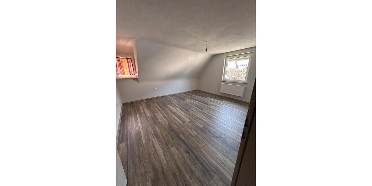 Einfamilienhaus Oberkochen - 5 Zimmer, 116 m&sup2;, 1.500&euro; | Angebot:27618973