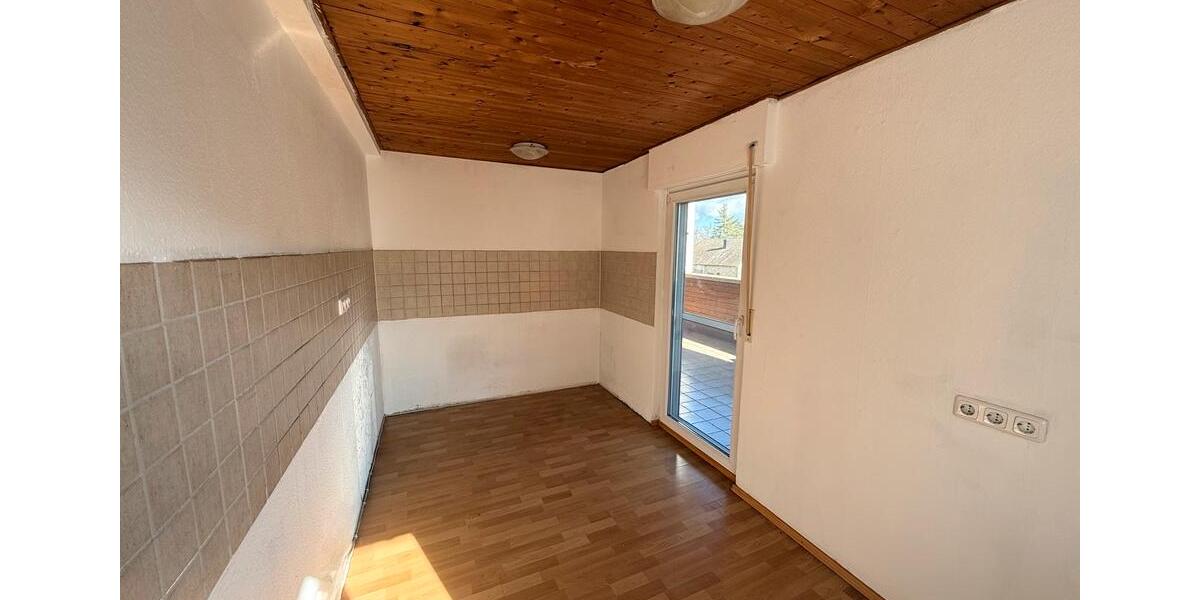 Etagenwohnung Aalen Dewangen - 5 Zimmer, 166 m&sup2;, 1.250&euro; | Angebot:26035415