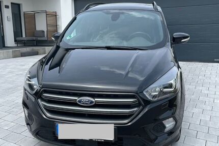 Ford Kuga 181.000 km 14.500 &euro; Stimpfach 74597