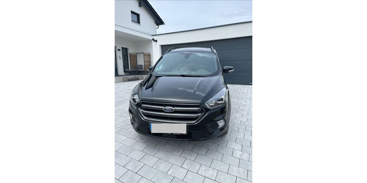 Ford Kuga 181.000 km 15.500 &euro; Stimpfach 74597