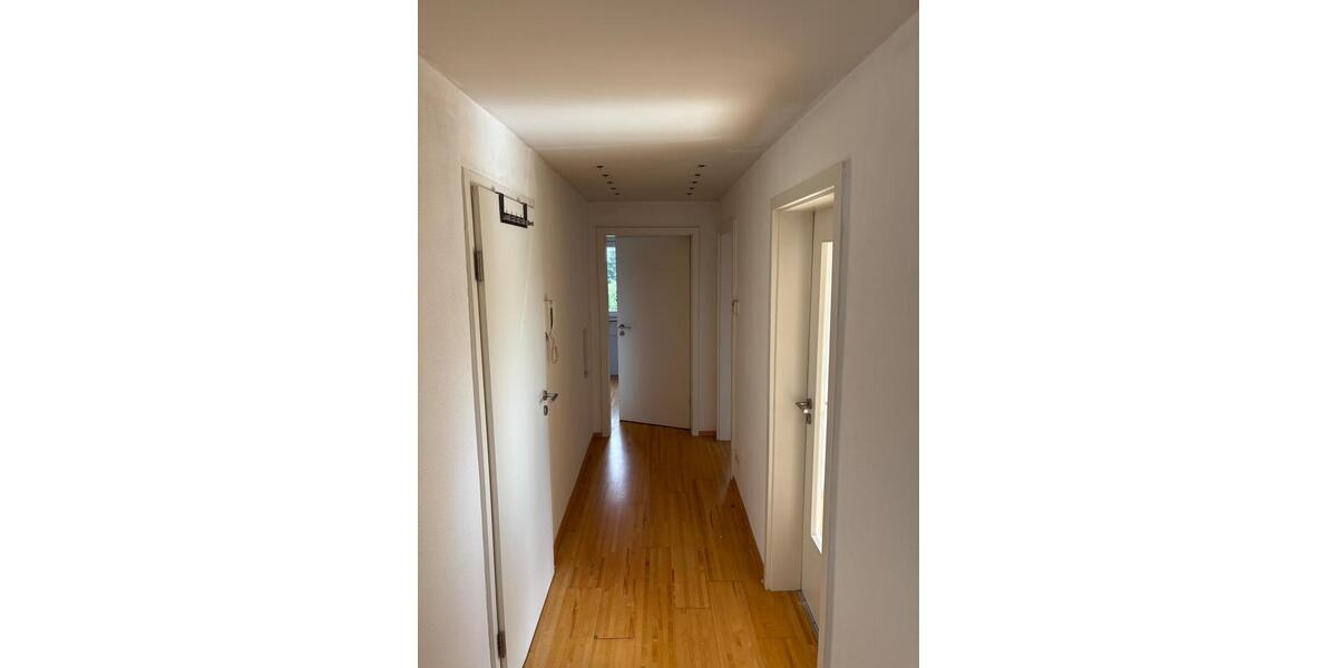 Dachgeschoßwohnung Aalen Unterkochen - 3.5 Zimmer, 70 m&sup2;, 900&euro; | Angebot:26004499