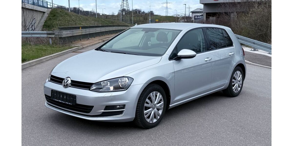 VW Golf 42.000 km 16.800 &euro; Essingen­­­ 73457