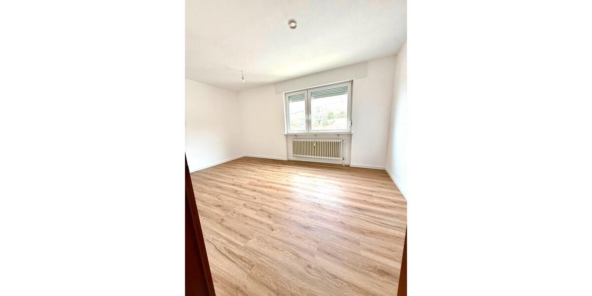 Etagenwohnung Heubach - 3 Zimmer, 67 m&sup2;, 900&euro; | Angebot:26036681