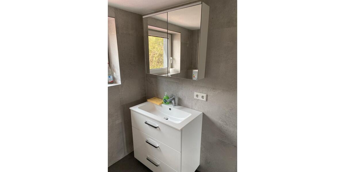 Dachgeschoßwohnung Schwäbisch Gmünd Bargau - 2.5 Zimmer, 90 m&sup2;, 1.200&euro; | Angebot:26038446