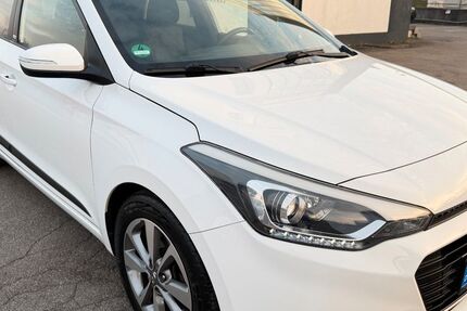 Hyundai i20 91.000 km 9.790 &euro; Aalen 73431
