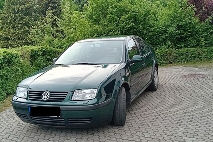 VW Bora 219.350 km 1.600 &euro; Aalen 73430