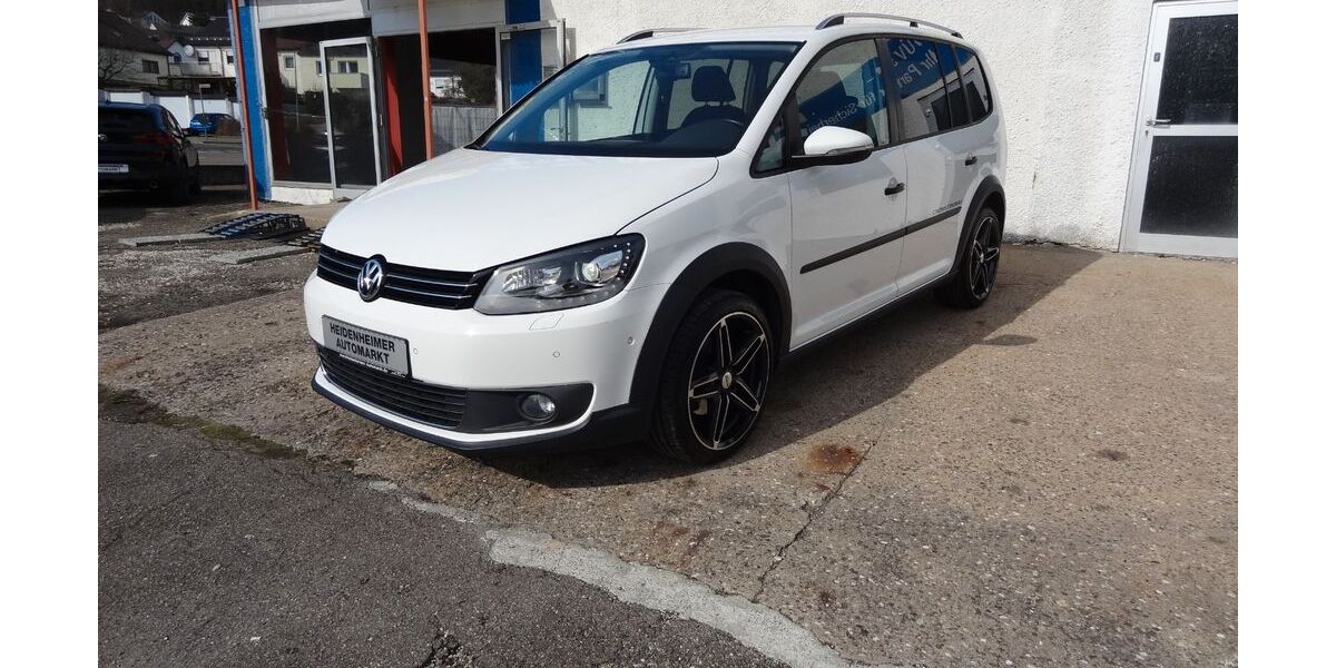 VW Touran 100.000 km 10.989 &euro; Heidenheim 89520