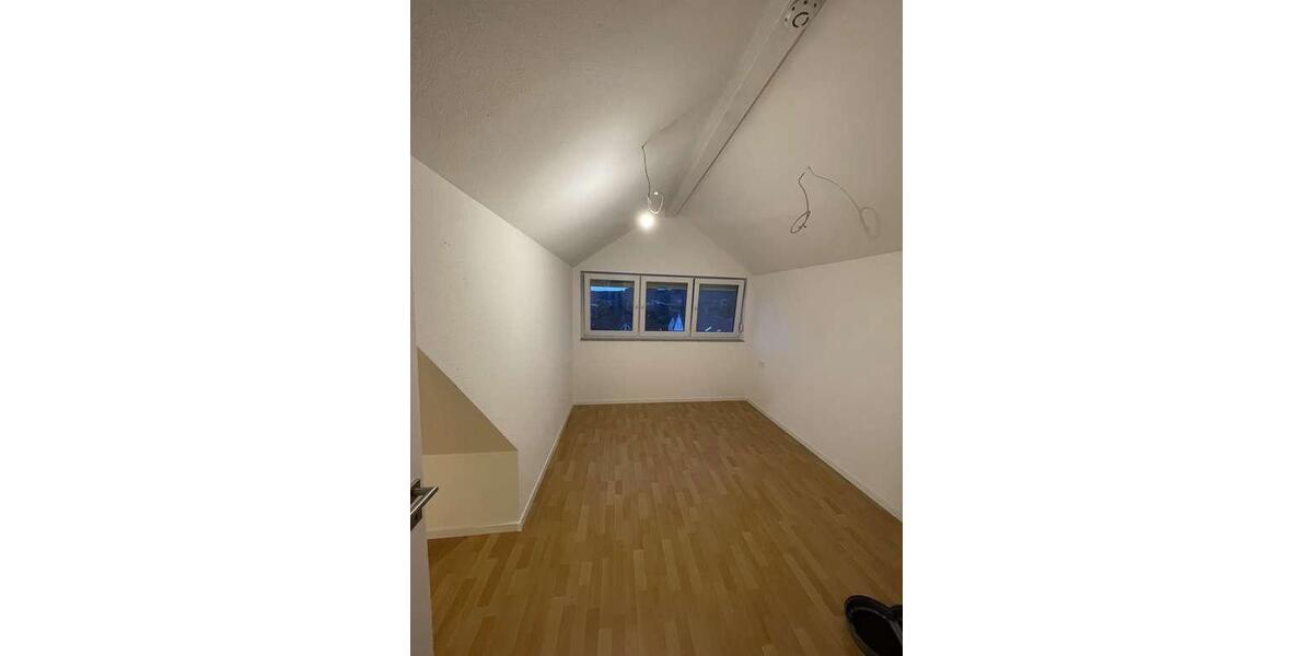 Dachgeschoßwohnung Gaildorf - 2.5 Zimmer, 48 m&sup2;, 620&euro; | Angebot:25995941