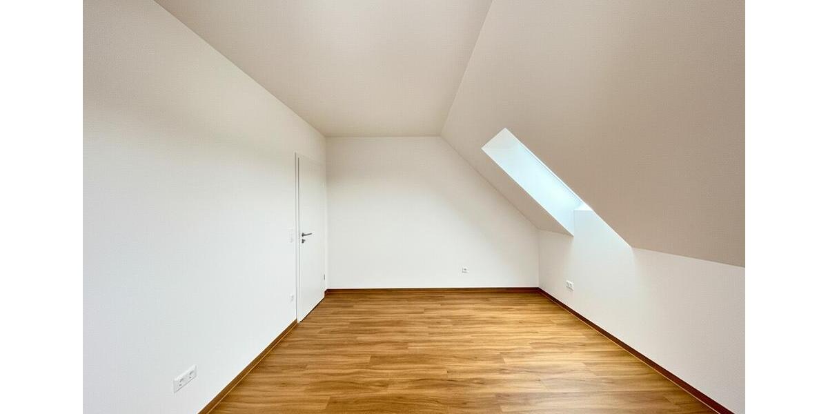 Dachgeschoßwohnung Riesbürg - 2 Zimmer, 62 m&sup2;, 710&euro; | Angebot:25362234