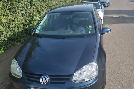 VW Golf 177.000 km 2.500 &euro; Schwäbisch gmünd 73527