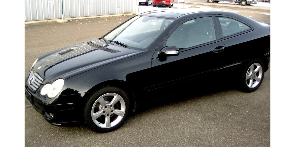 Mercedes-Benz Coupé 204.000 km 5.300 &euro; Heuchlingen 73572