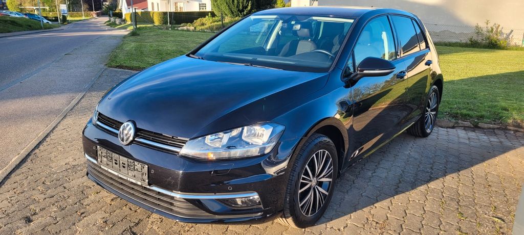 VW Golf 66.000 km 14.990 &euro; Tannhausen 73497