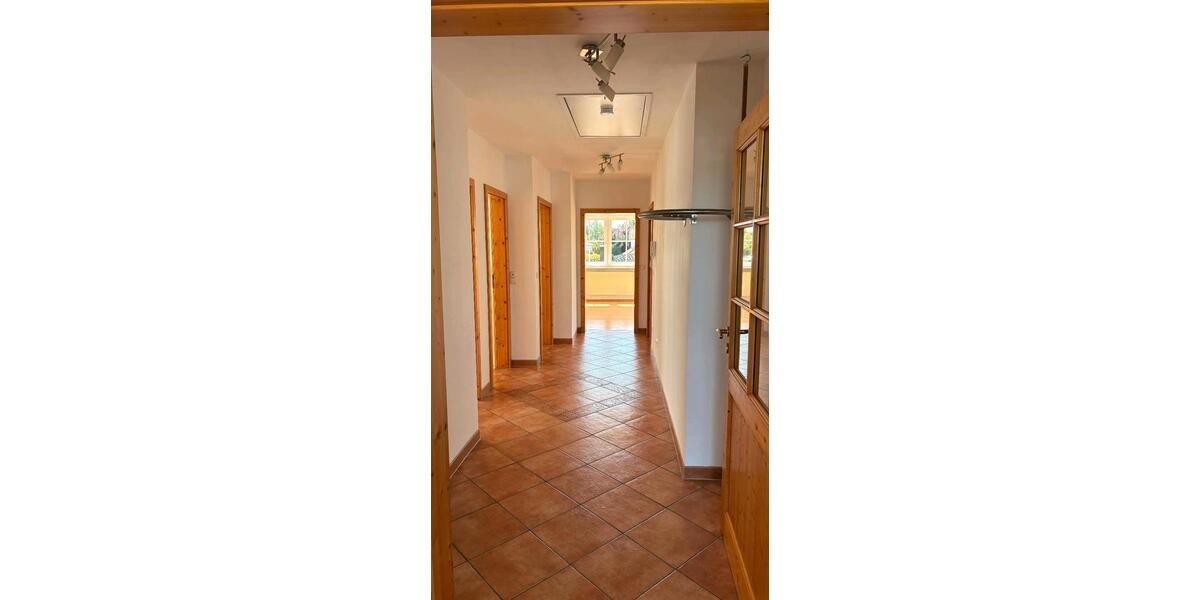 Dachgeschoßwohnung Nördlingen - 3 Zimmer, 90 m&sup2;, 980&euro; | Angebot:26018712