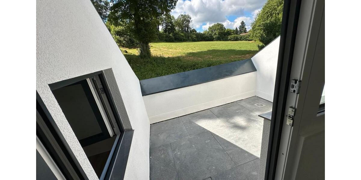 Dachgeschoßwohnung Ellwangen (Jagst) - 3 Zimmer, 85 m&sup2;, 950&euro; | Angebot:25843439