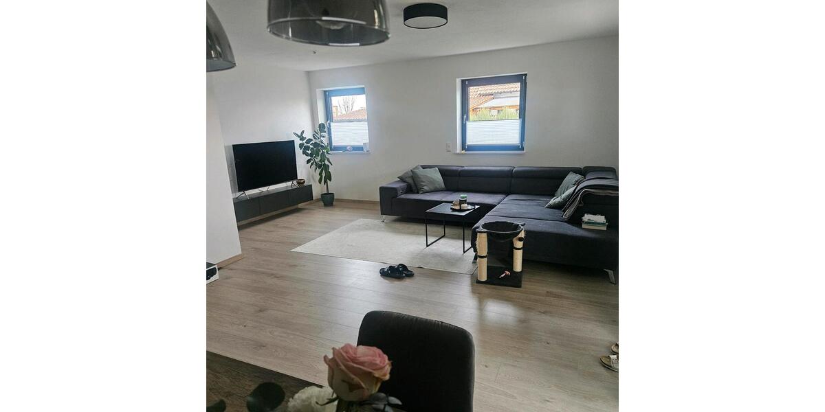 Erdgeschoßwohnung Wallerstein - 4.5 Zimmer, 120 m&sup2;, 1.100&euro; | Angebot:26032310