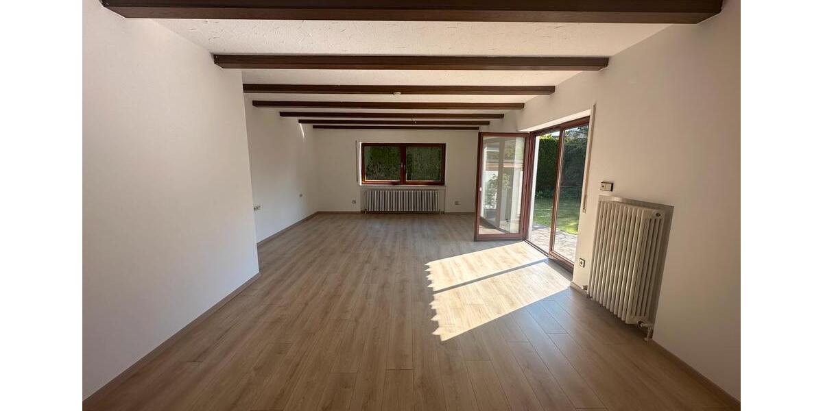 Doppelhaushälfte Giengen an der Brenz - 5 Zimmer, 140 m&sup2;, 1.650&euro; | Angebot:26529176