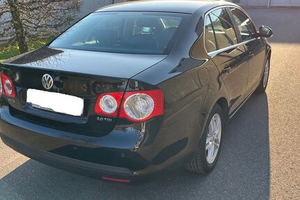 VW Jetta 225.360 km 2.450 &euro; Mutlangen 73557