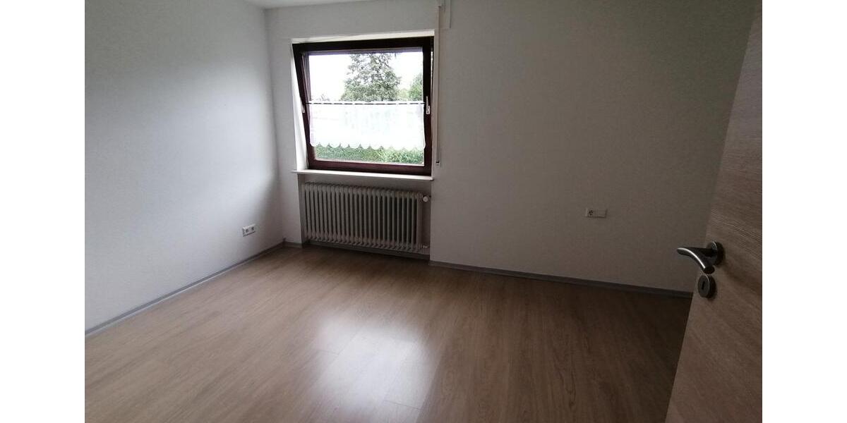 Einfamilienhaus Neresheim - 5 Zimmer, 146 m&sup2;, 1.350&euro; | Angebot:27617700