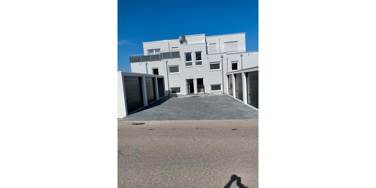 Etagenwohnung Ellwangen (Jagst) - 3.5 Zimmer, 110 m&sup2;, 1.200&euro; | Angebot:25498303