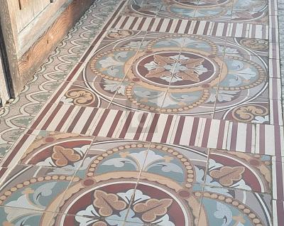 FÜR INVESTOREN: ANWESEN MIT VIEL PLATZ - Einfamilienhaus Aalen Dewangen | Angebot:25958799