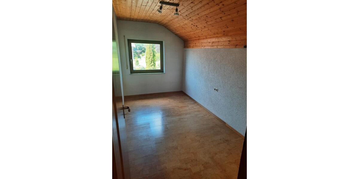Reihenhaus Bopfingen - 4 Zimmer, 125 m&sup2;, 1.200&euro; | Angebot:27618968
