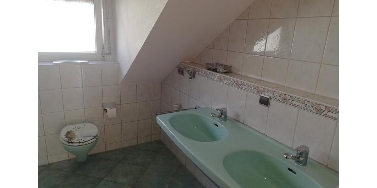 Dachgeschoßwohnung Schwäbisch Gmünd Bargau - 3 Zimmer, 81 m&sup2;, 830&euro; | Angebot:27604388