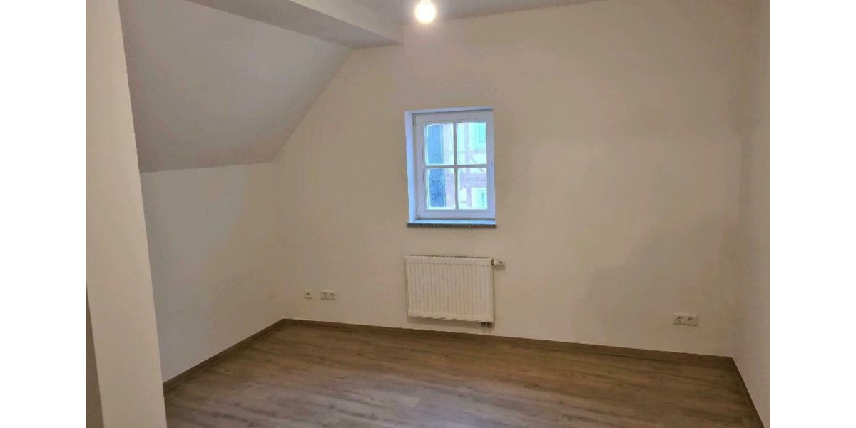 Dachgeschoßwohnung Nördlingen - 3 Zimmer, 107 m&sup2;, 1.180&euro; | Angebot:25842088