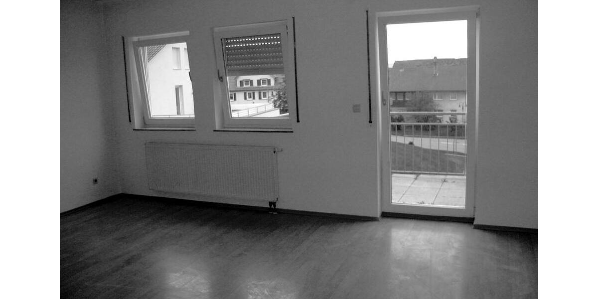 Dachgeschoßwohnung Iggingen - 3 Zimmer, 67 m&sup2;, 790&euro; | Angebot:26034164