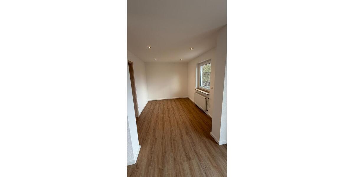 Etagenwohnung Mutlangen - 4 Zimmer, 110 m&sup2;, 1.300&euro; | Angebot:25843633