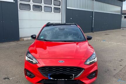Ford Focus 90.000 km 13.500 &euro; Nördlingen 86720