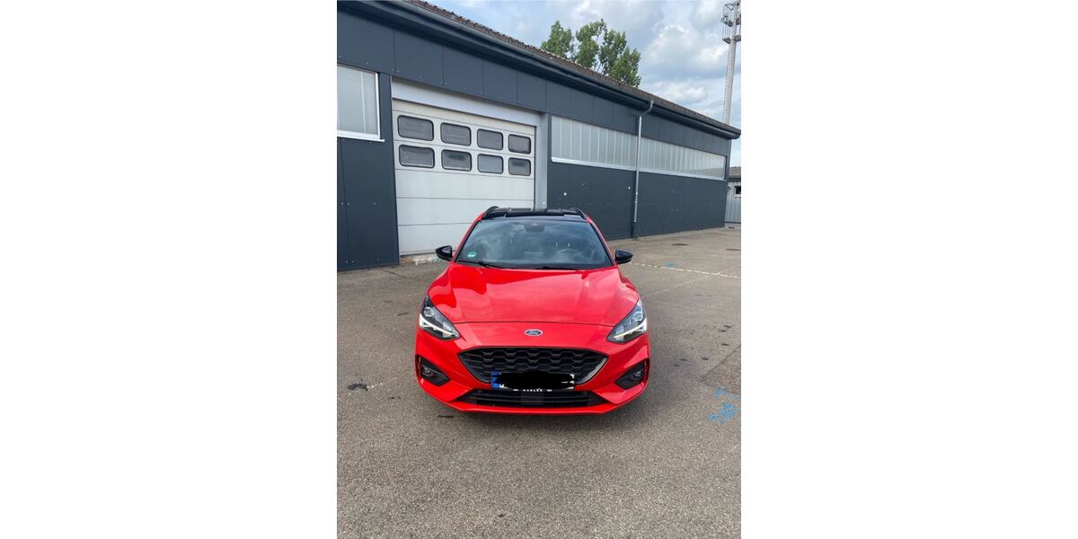 Ford Focus 90.000 km 13.500 &euro; Nördlingen 86720