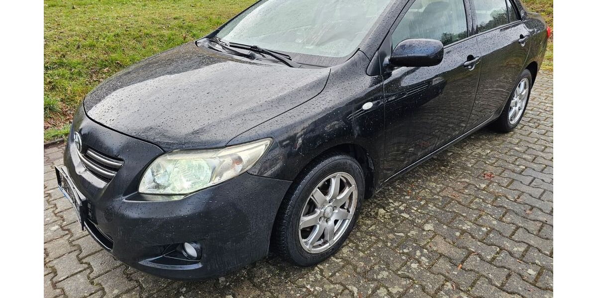 Toyota Corolla 192.000 km 4.490 &euro; Herbrechtingen 89542