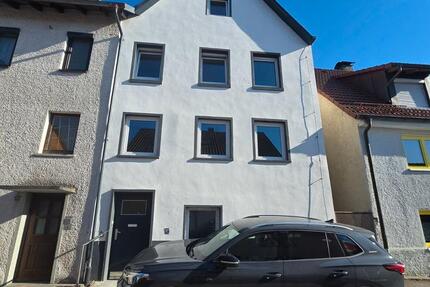 Haus Heidenheim an der Brenz Aufhausen - 4 Zimmer, 120 m&sup2;, 1.100&euro; | Angebot:27620211