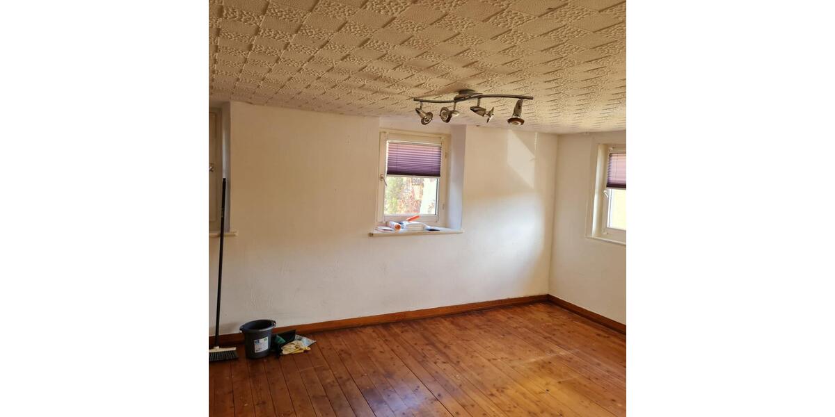 Doppelhaushälfte Schechingen - 7 Zimmer, 140 m&sup2;, 192.000&euro; | Angebot:25803472