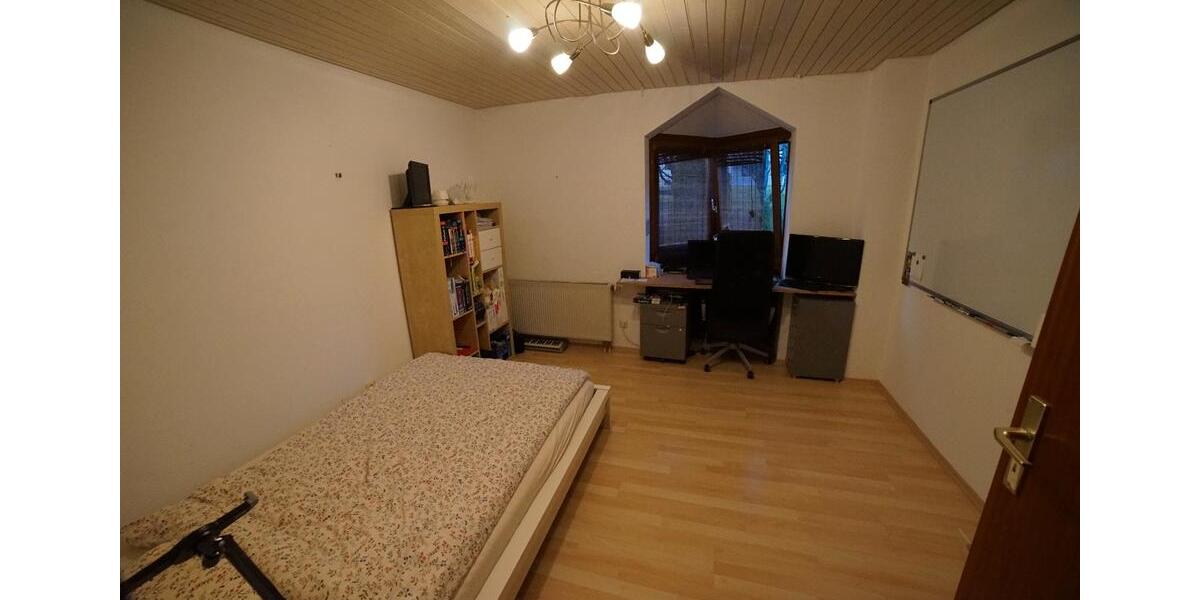 Dachgeschoßwohnung Aalen - 3 Zimmer, 75 m&sup2;, 269.000&euro; | Angebot:26047282