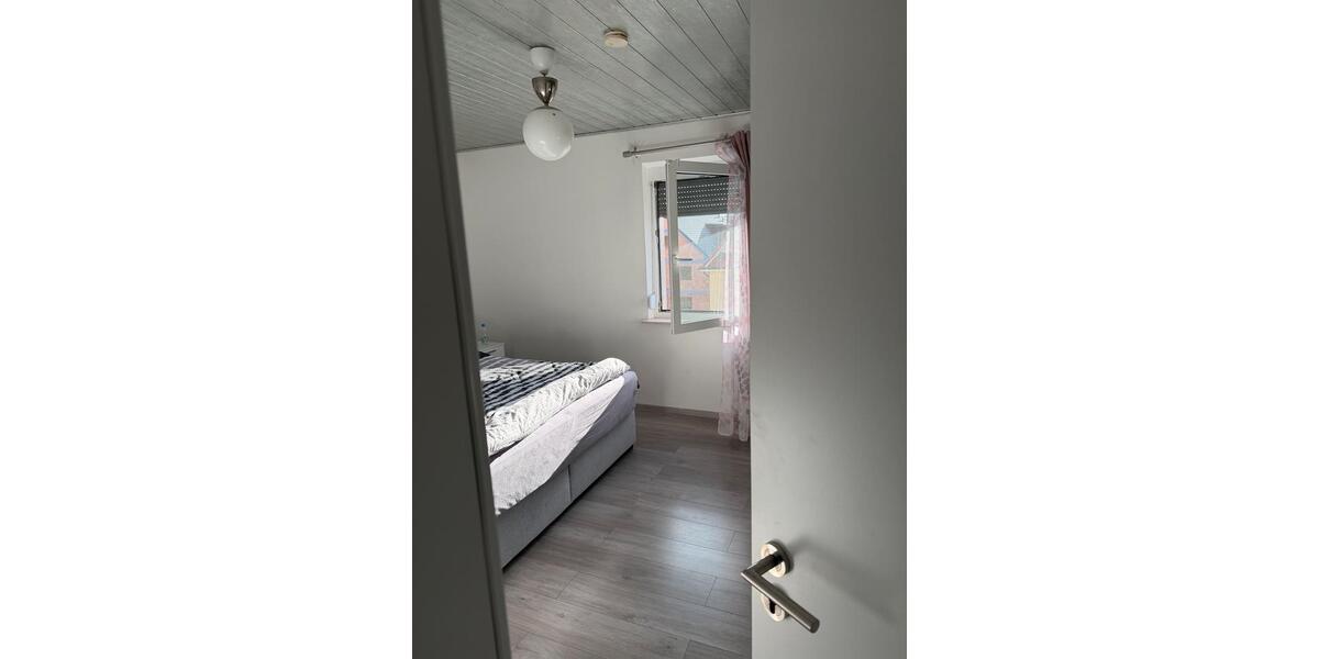Etagenwohnung Aalen - 3 Zimmer, 70 m&sup2;, 1.400&euro; | Angebot:25390642