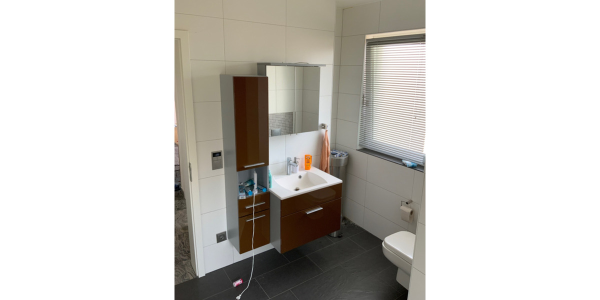 Einfamilienhaus Bopfingen - 6 Zimmer, 260 m&sup2;, 2.400&euro; | Angebot:25845679