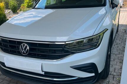 VW Tiguan 17.500 km 25.400 &euro; Mutlangen 73557
