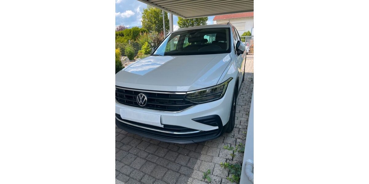 VW Tiguan 17.500 km 25.400 &euro; Mutlangen 73557