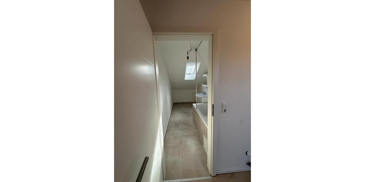 Dachgeschoßwohnung Aalen Dewangen - 3 Zimmer, 71 m&sup2;, 1.050&euro; | Angebot:26356173